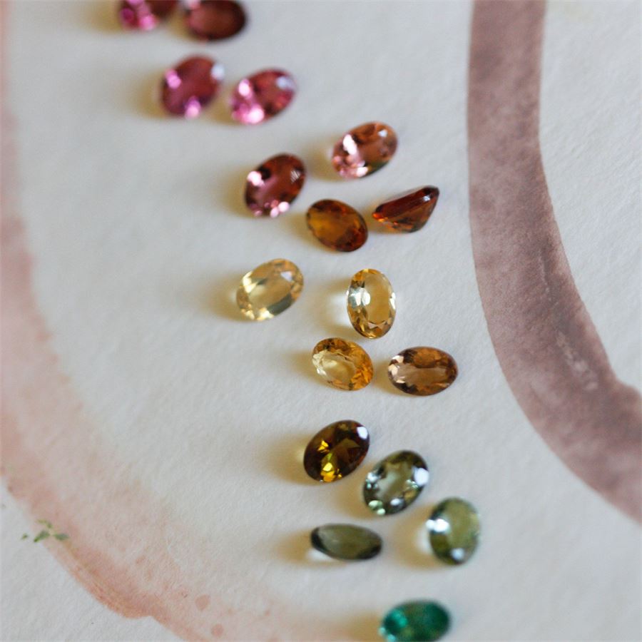 'Balance' hoop earrings set with tourmalines BALANCE | SET 4 OR CERC TORMAU9R CT 0,08